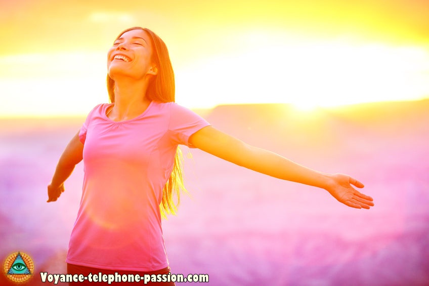 voyance en ligne - cliente soulagée